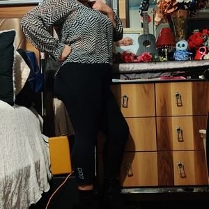 EMMA ROSE GRAY TOPS WOMENS SIZE MEDIUM